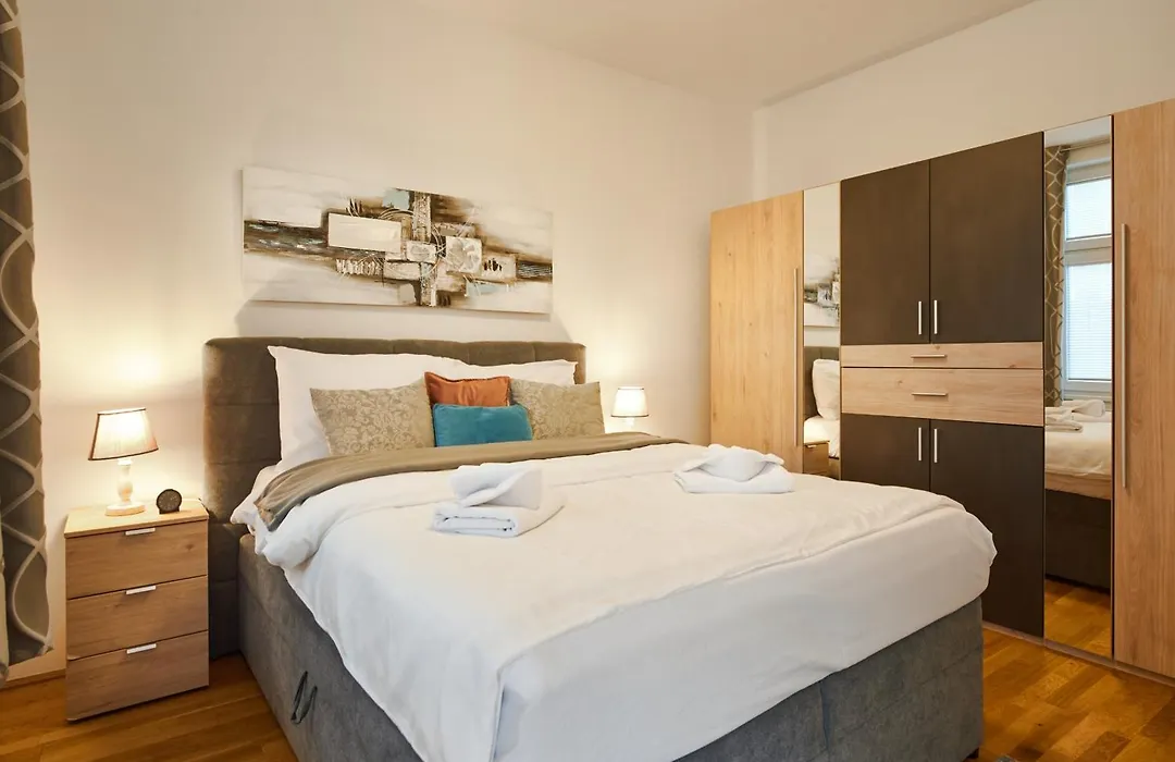 Flarent Vienna Apartments-Hg-1